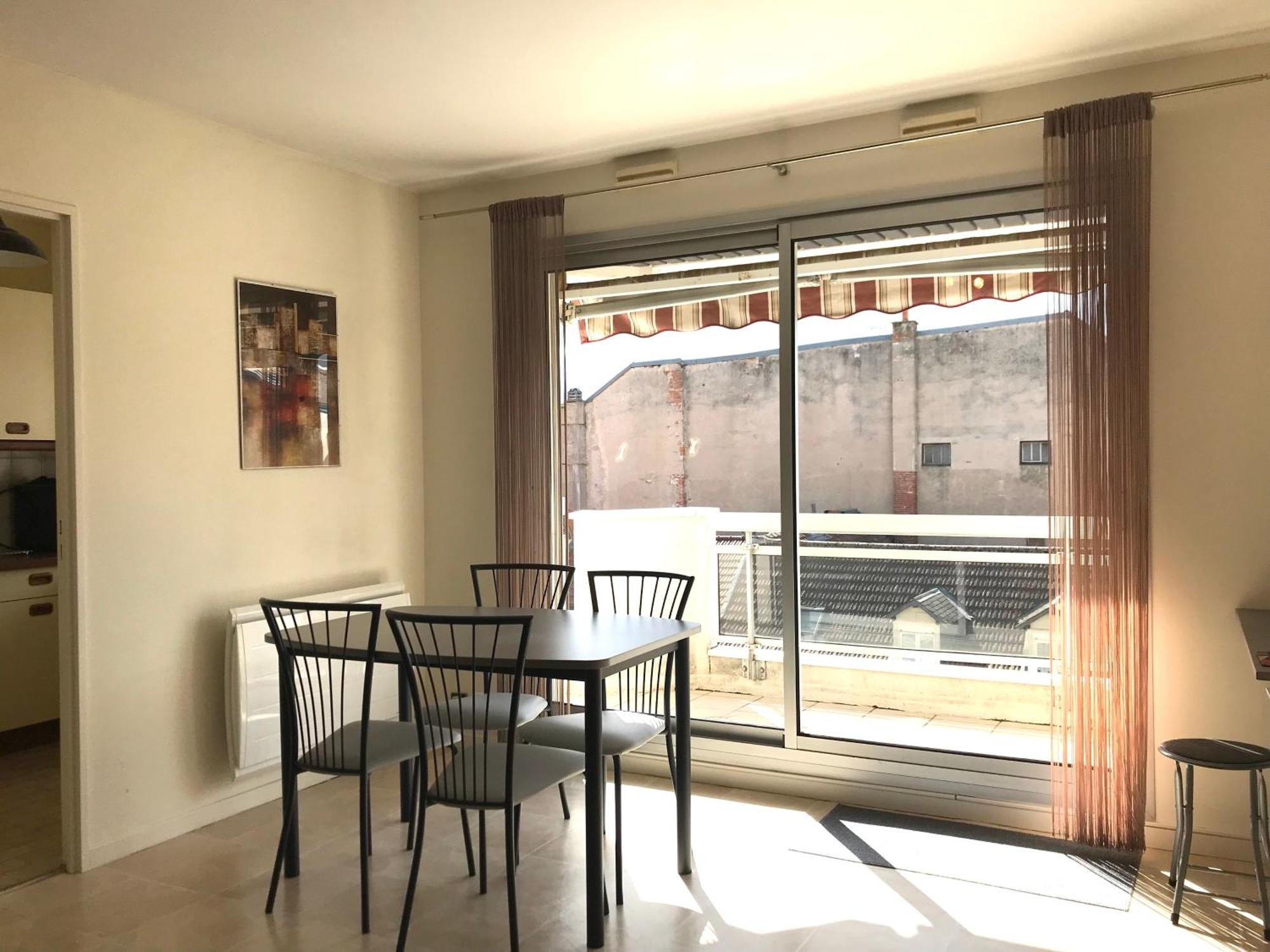 Apartament Le Petit Sornin - Hyper Centre - Balcon - Thermes Vichy Zewnętrze zdjęcie